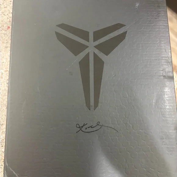 Nike Women's Pink and Lavender Athletic Shoes - Picture 6 of 6